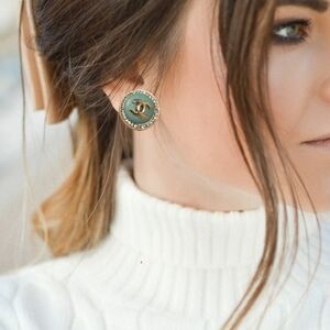 Gold Sparkle Round Chic Earrings